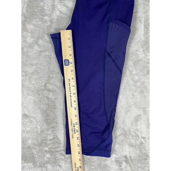 LULULEMON Purple Cropped Capri Leggings Size 8 - Picture 9 of 11